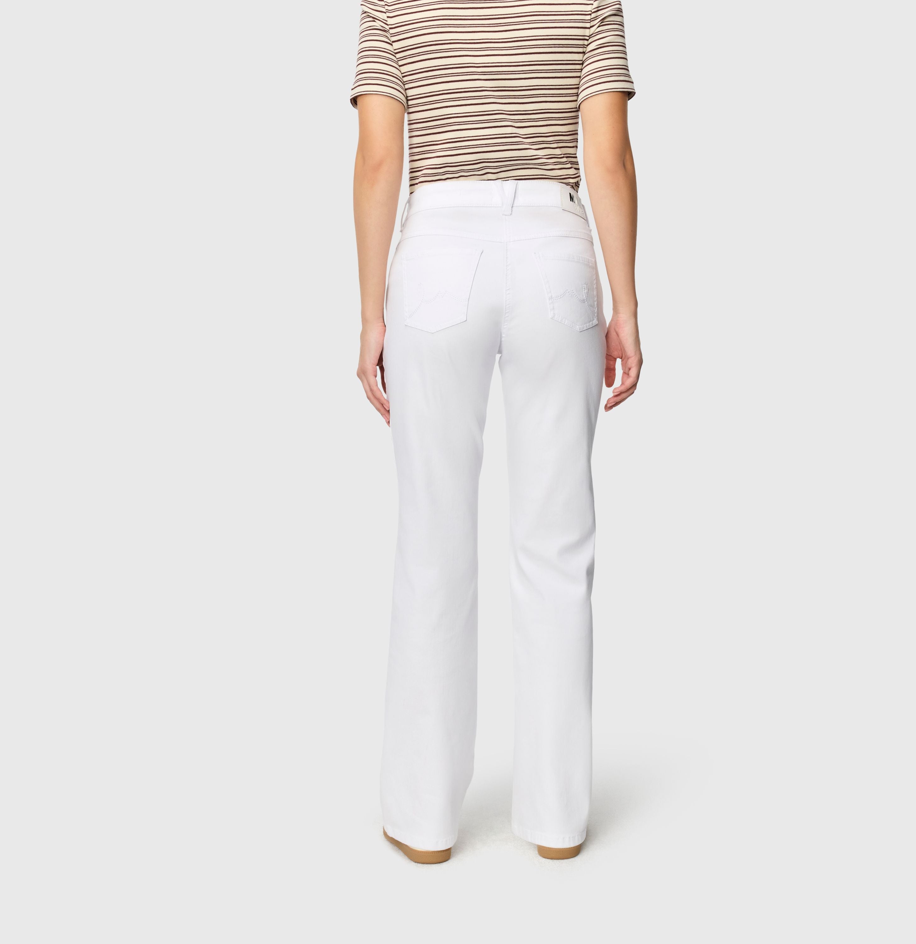 MAC JEANS - LAURA, Authentic High Stretch Gabardine - Flared Fit - 5225-00-0423L-010 - weiß