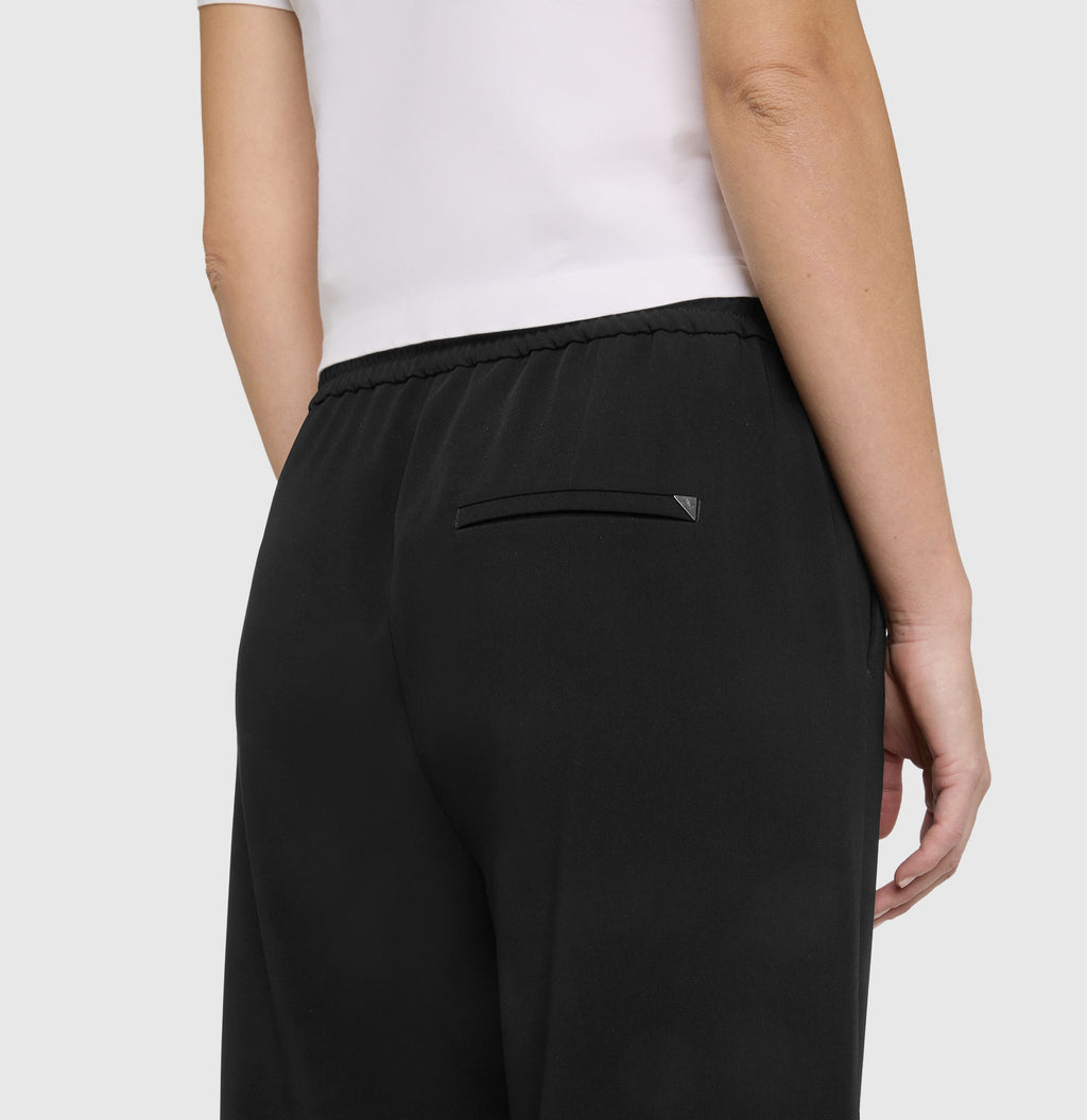 MAC JEANS - CHRISTY, Floating crepe - Wide Fit - 3418-00-0231L-090 - schwarz