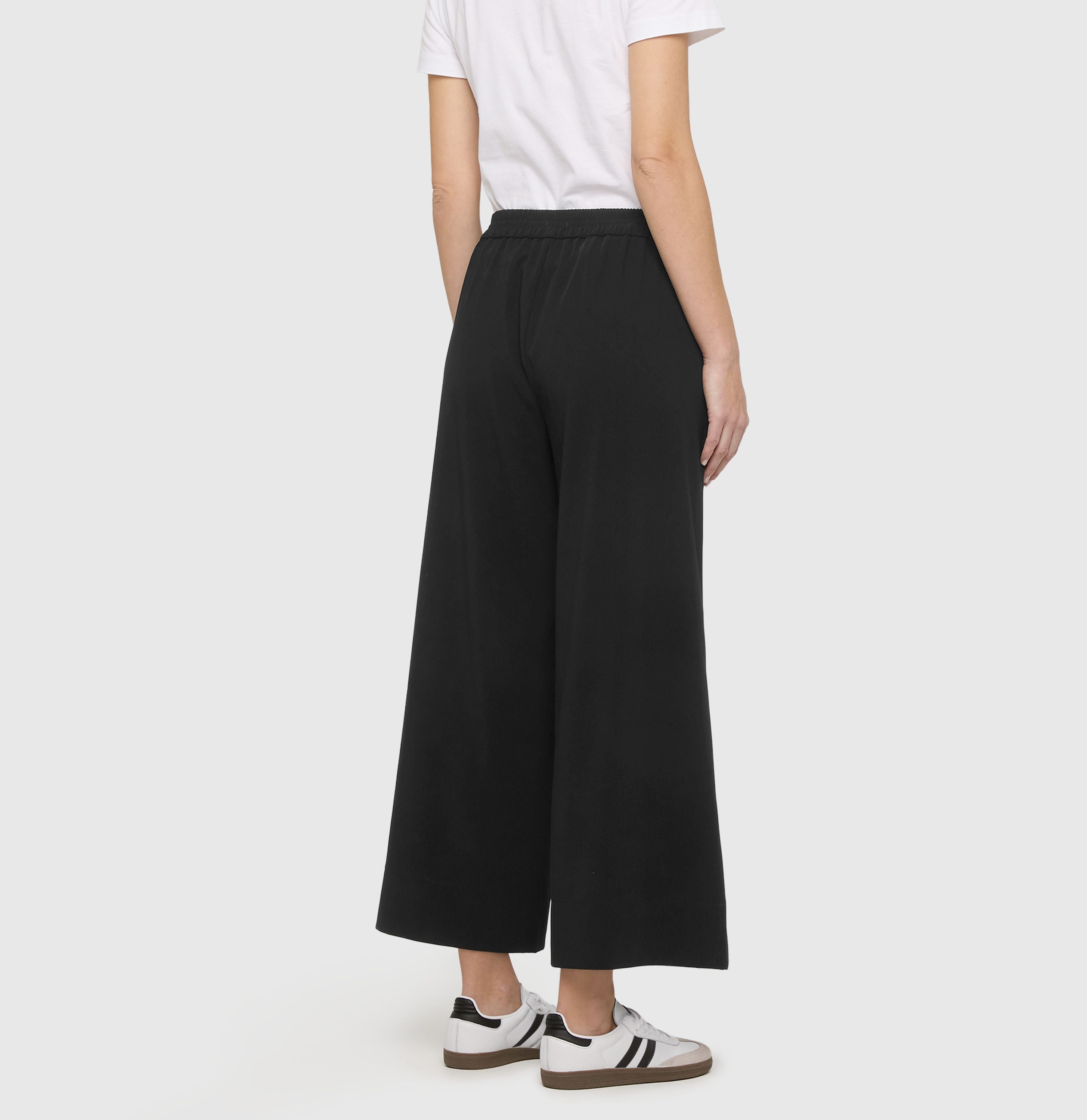 MAC JEANS - CORALIE, Floating crepe - Wide Fit - 3493-00-0231L-090 - schwarz