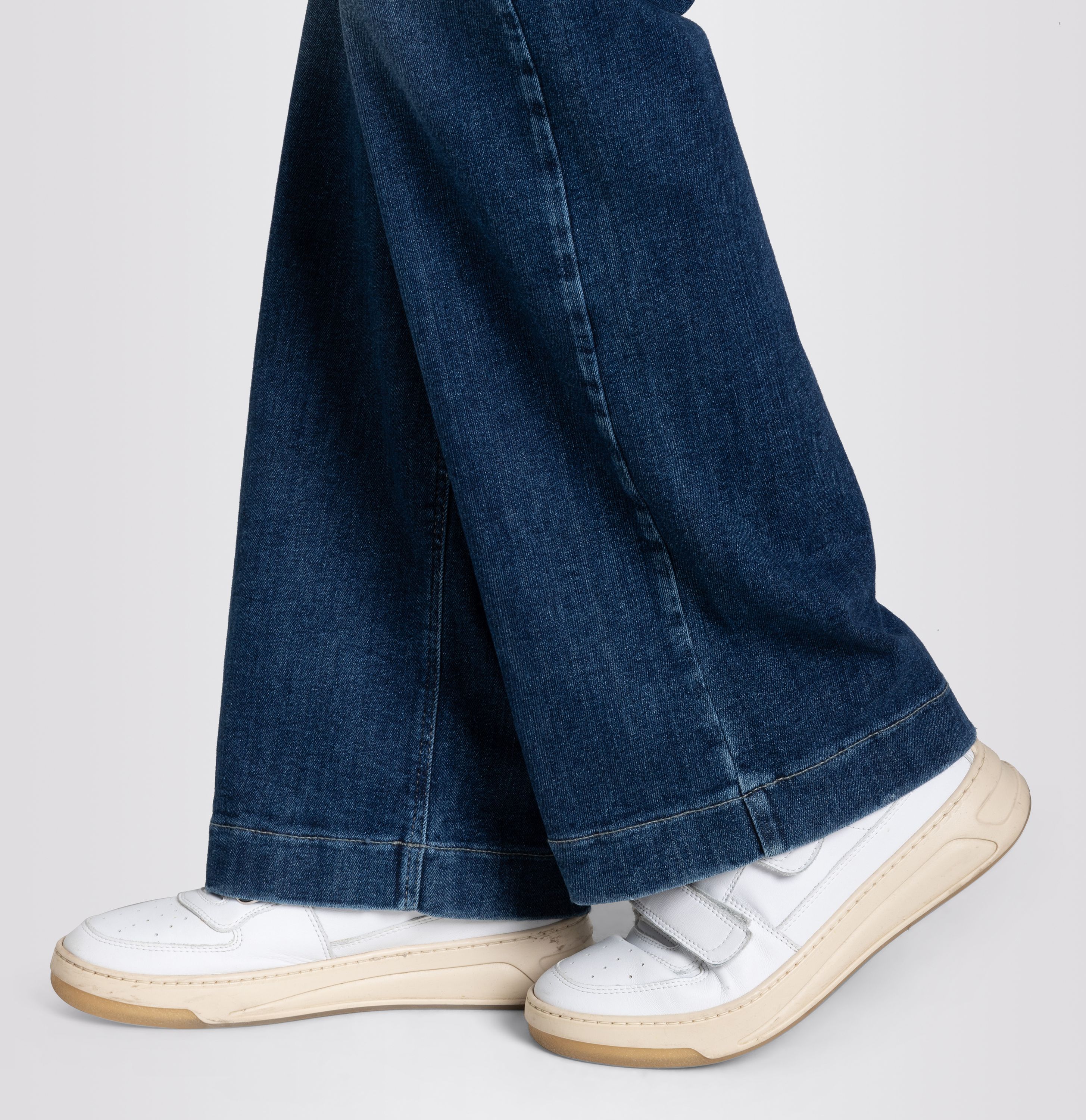 MAC JEANS - DREAM WIDE, Authentic mega flex - Wide Fit - 5439-90-0358L-D574 - blau