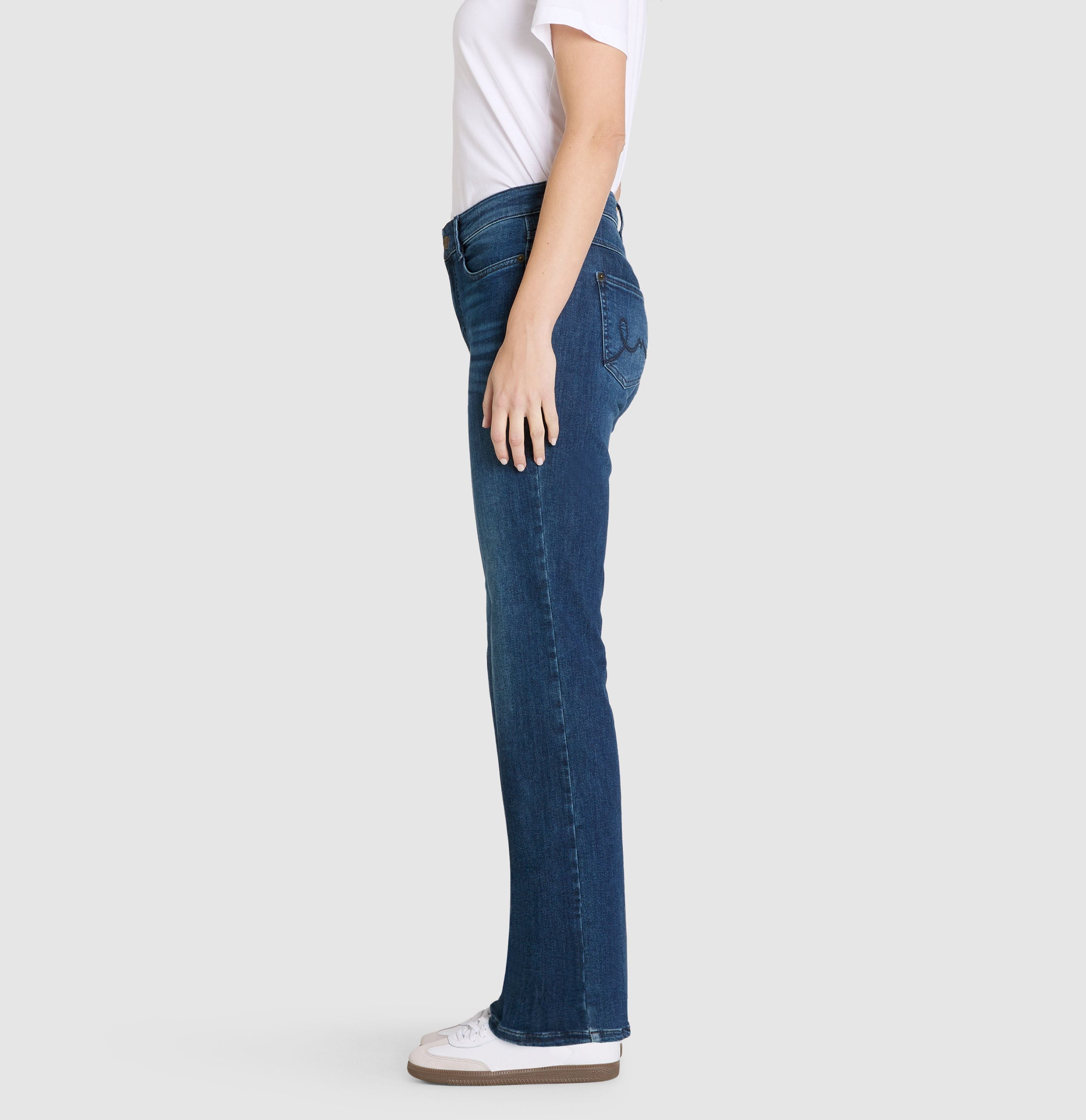 MAC JEANS - LAURA, Authentic Stretch Denim - Flared Fit - 5225-90-0387L-D638 - blau