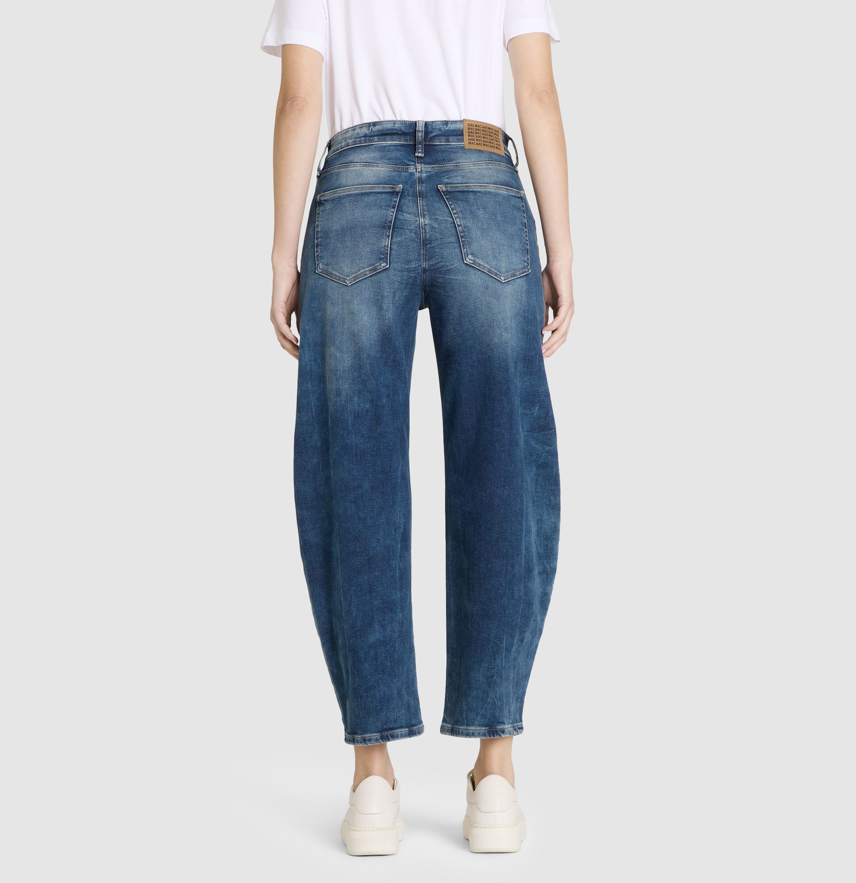 MAC JEANS - DANNI, Light authentic denim - Barrel Fit - 3110-90-0389L-D681 - blau